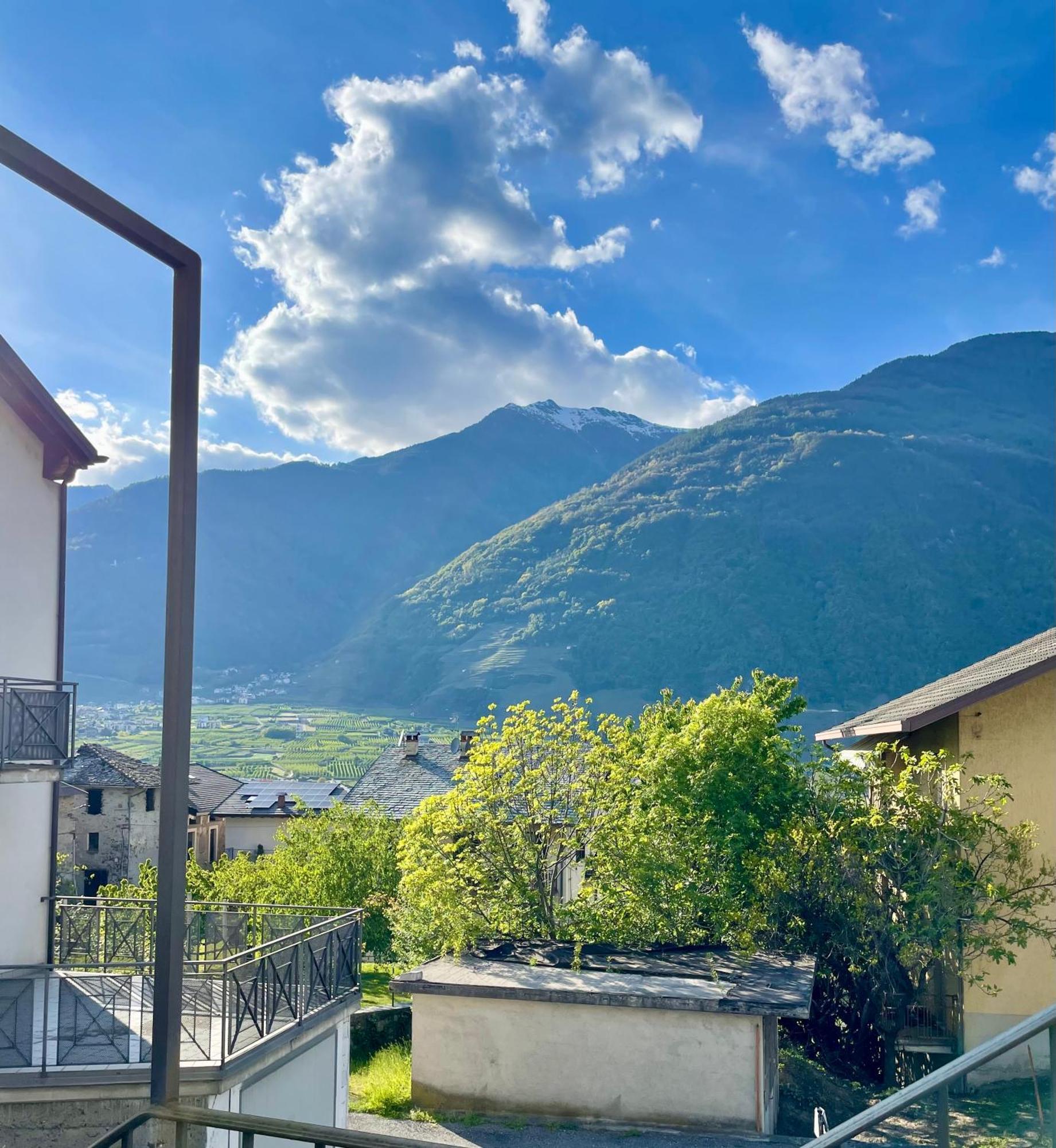 Hotel Ca Marasciol A 5 Minuti Dal Trenino Rosso Del Bernina Express à Villa di Tirano Extérieur photo