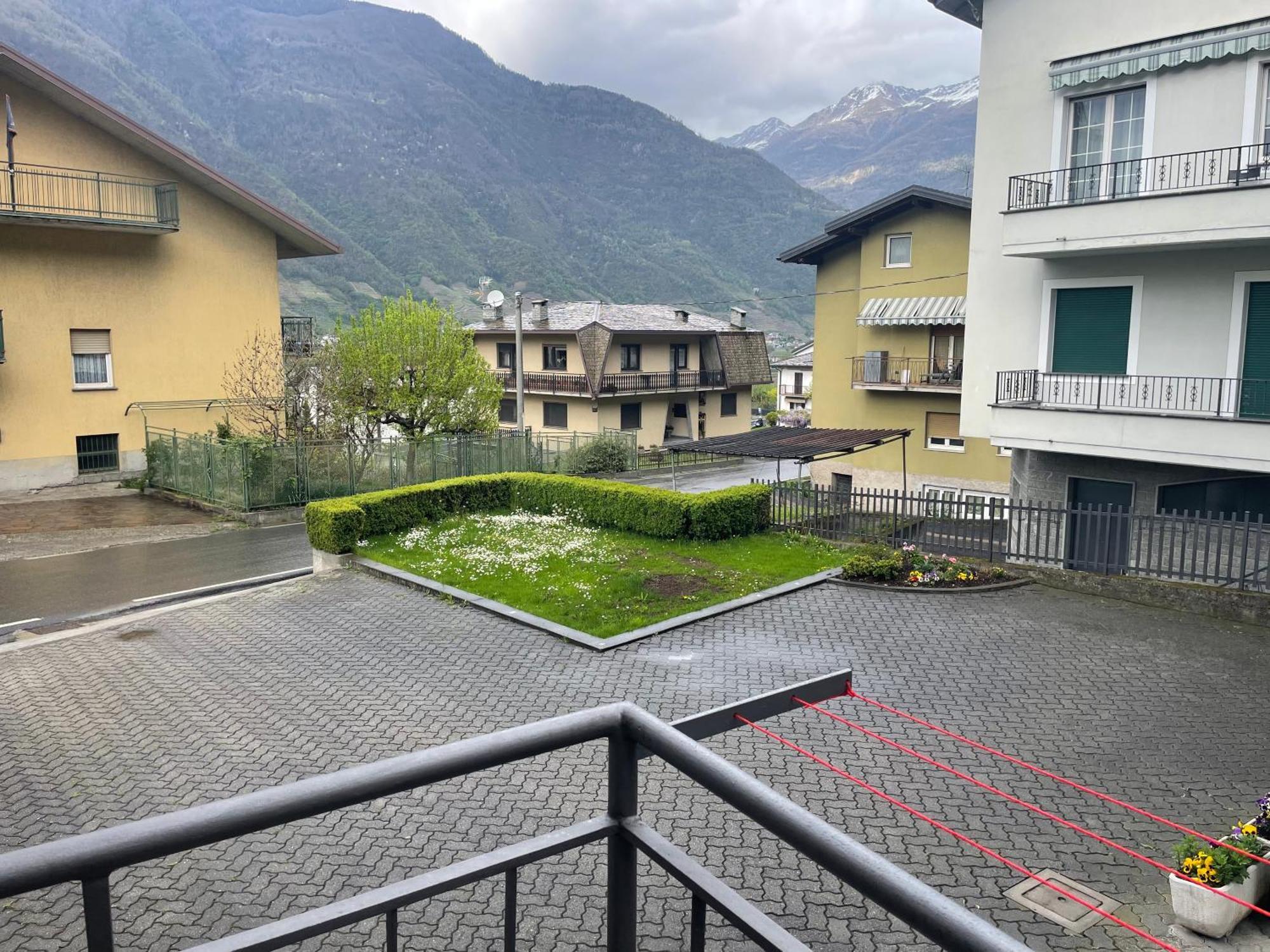 Hotel Ca Marasciol A 5 Minuti Dal Trenino Rosso Del Bernina Express à Villa di Tirano Extérieur photo